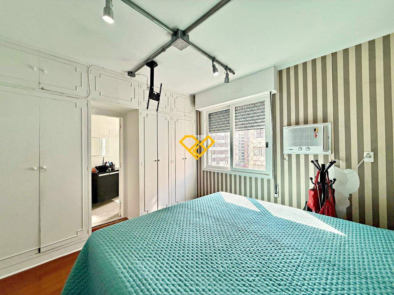 Apartamento à venda no Gonzaga: Dormitório 1 - suíte