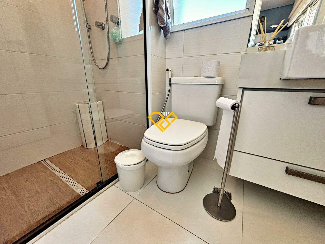 Apartamento à venda no Gonzaga: Wc suíte 2