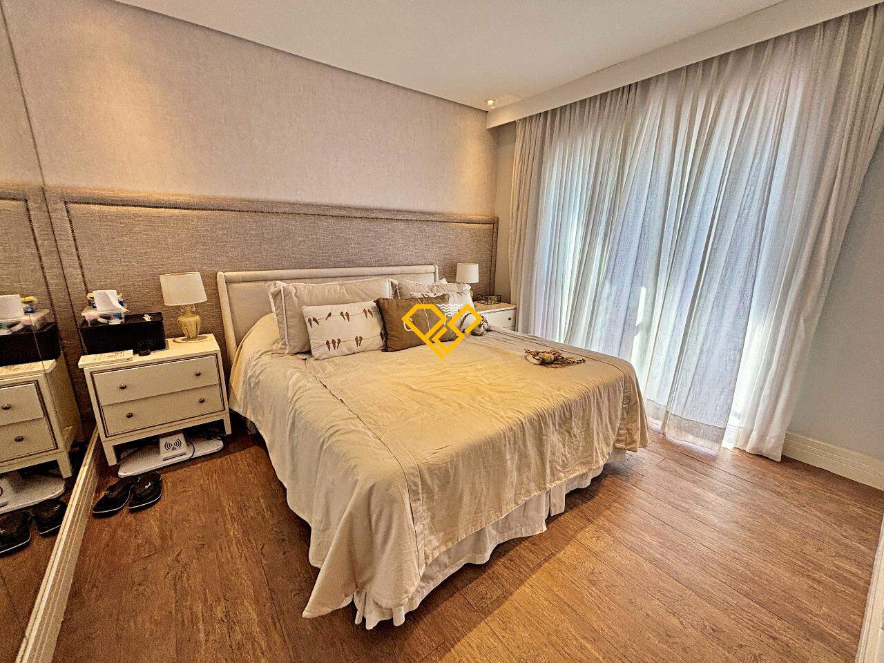 Apartamento à venda no Gonzaga: Dormitório 1 - suíte
