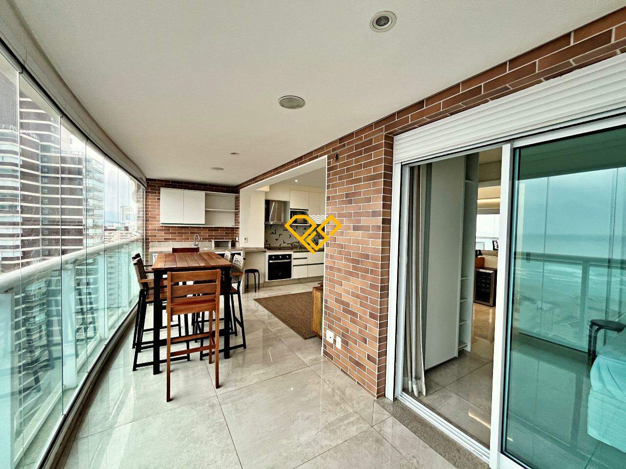 Apartamento à venda no Pompéia: Varanda