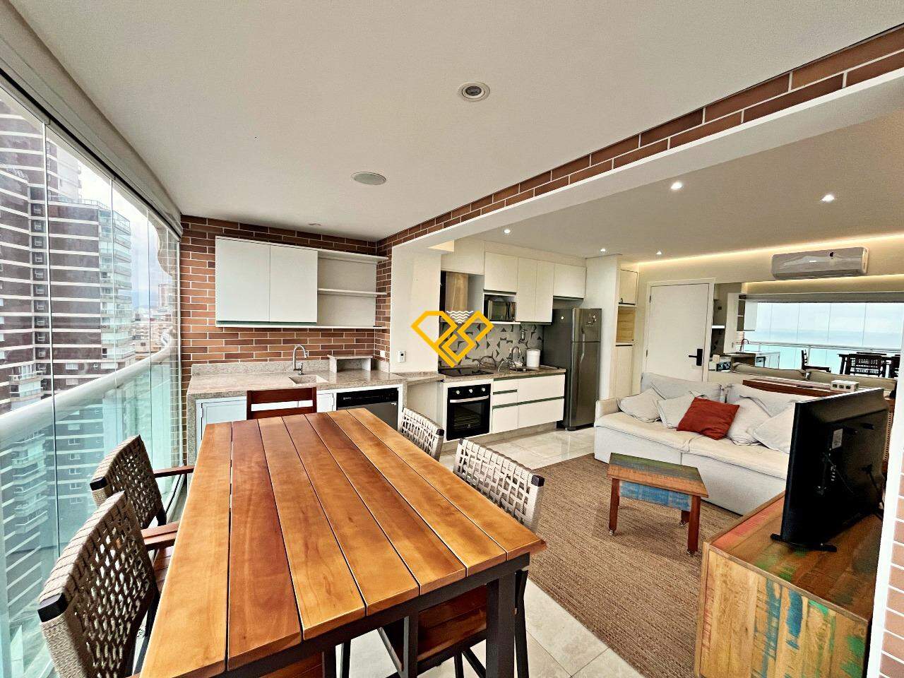 Apartamento à venda no Pompéia: Varanda e sala