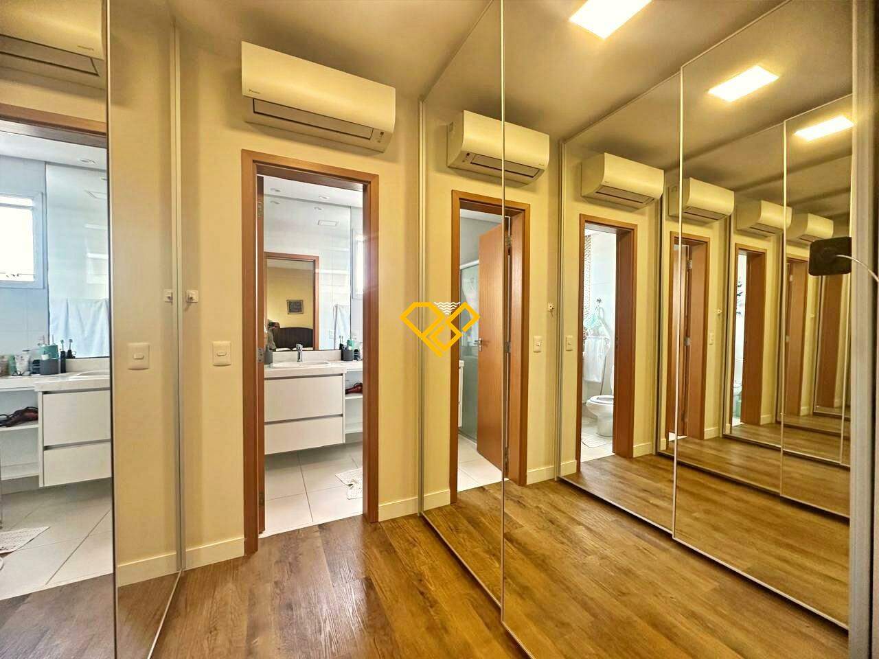 Garden à venda no Embaré: Suíte 1