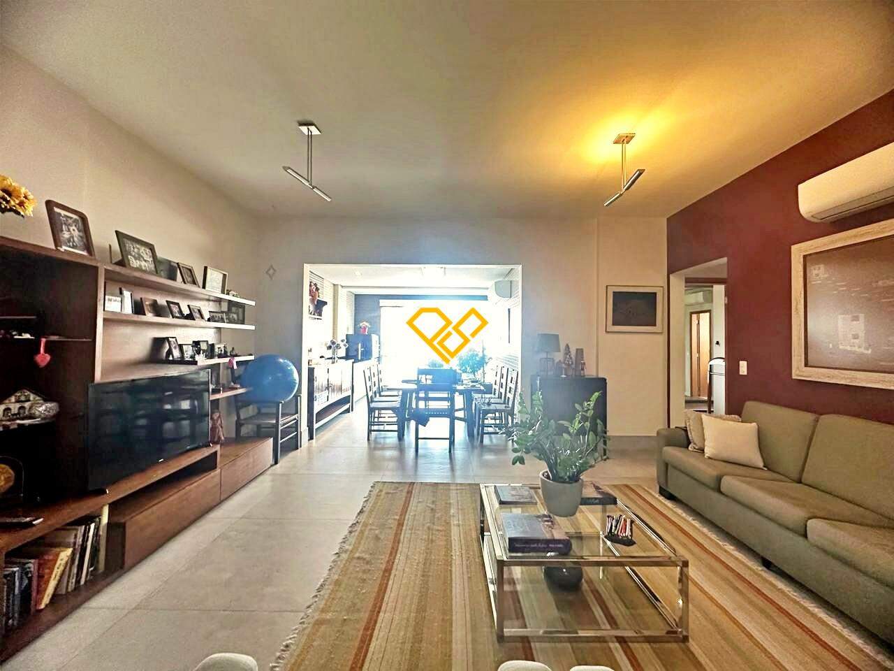 Garden à venda no Embaré: Sala