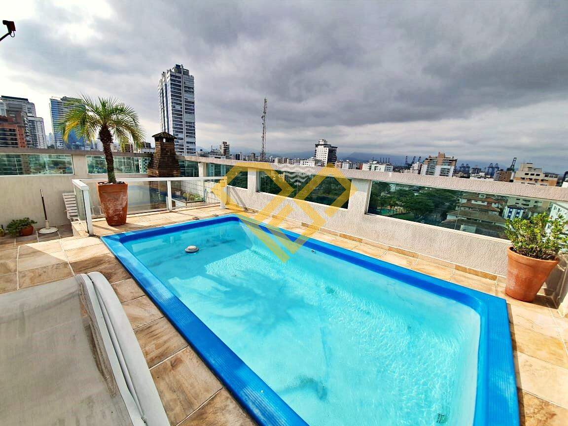 Cobertura à venda no Ponta da Praia: Piscina