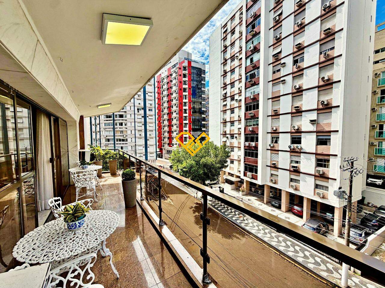 Apartamento à venda no Gonzaga: Varanda