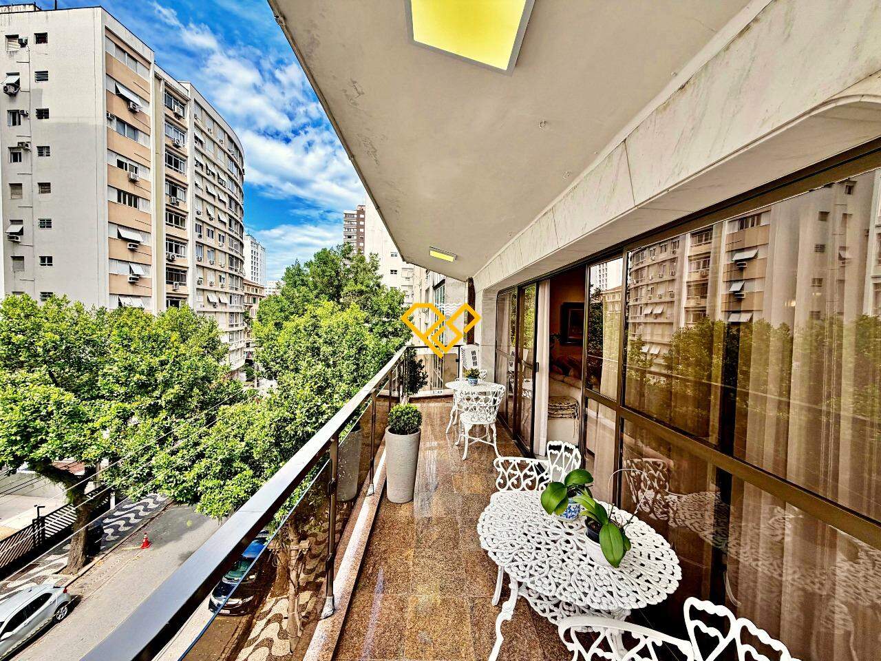 Apartamento à venda no Gonzaga: Varanda