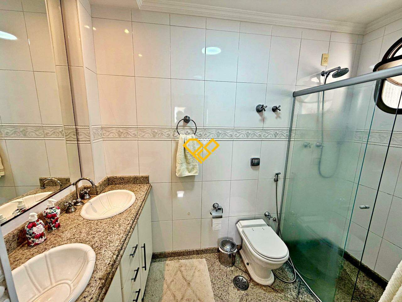 Apartamento à venda no Gonzaga: Wc suóte 1 - master