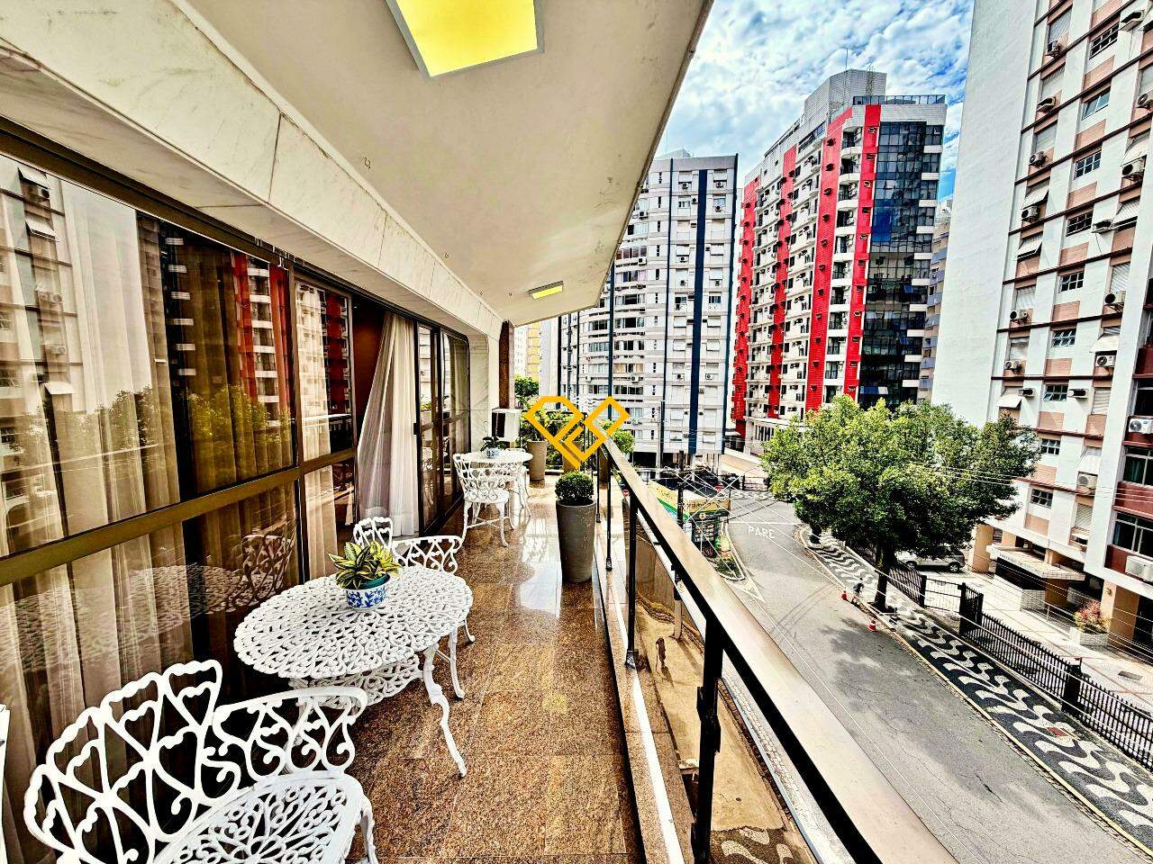Apartamento à venda no Gonzaga: Varanda