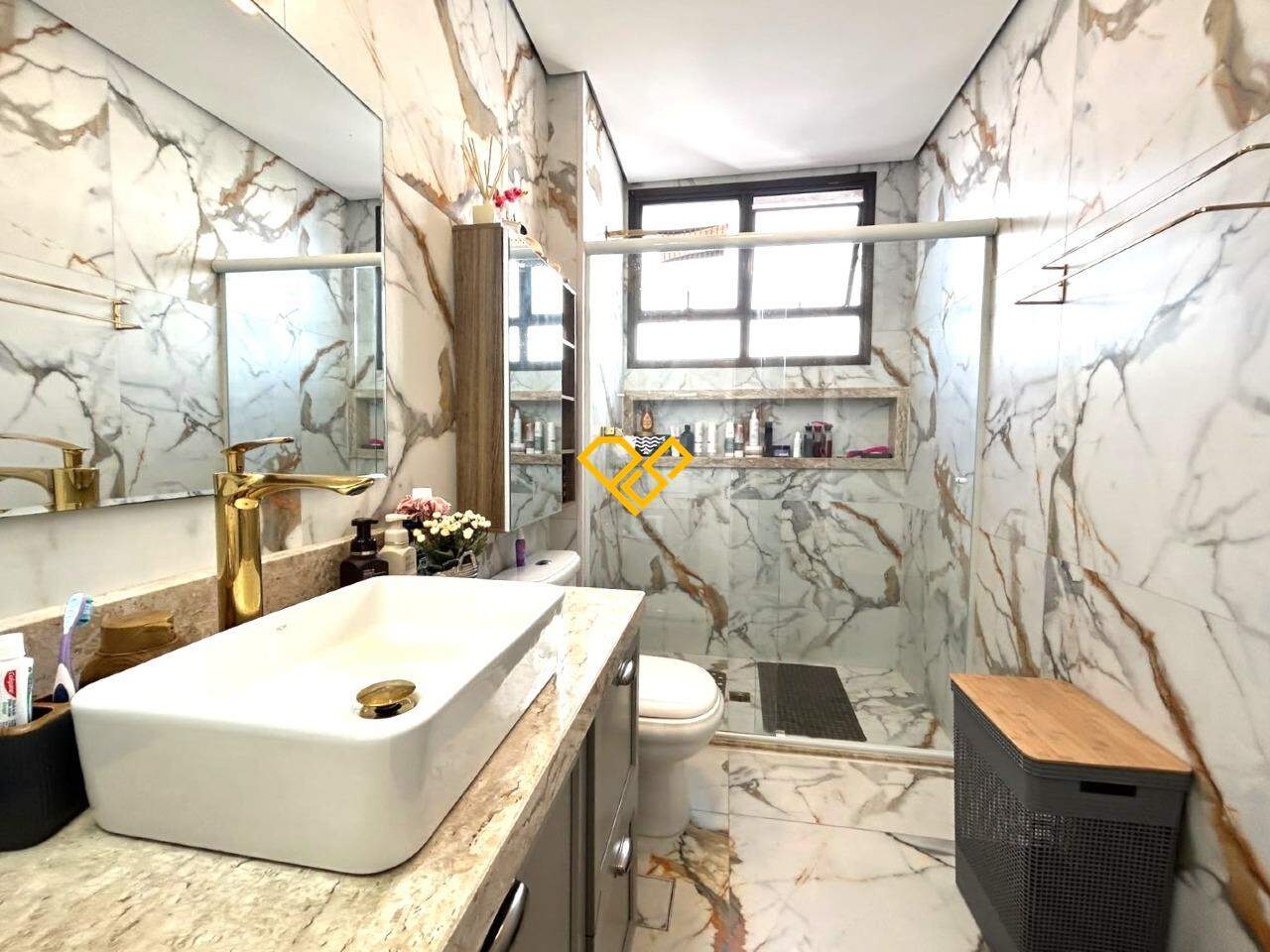 Apartamento à venda no Embaré: Wc suíte