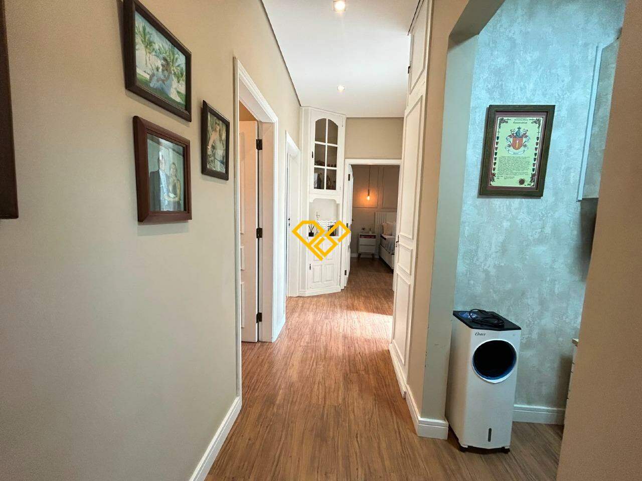 Apartamento à venda no Embaré: Área íntima