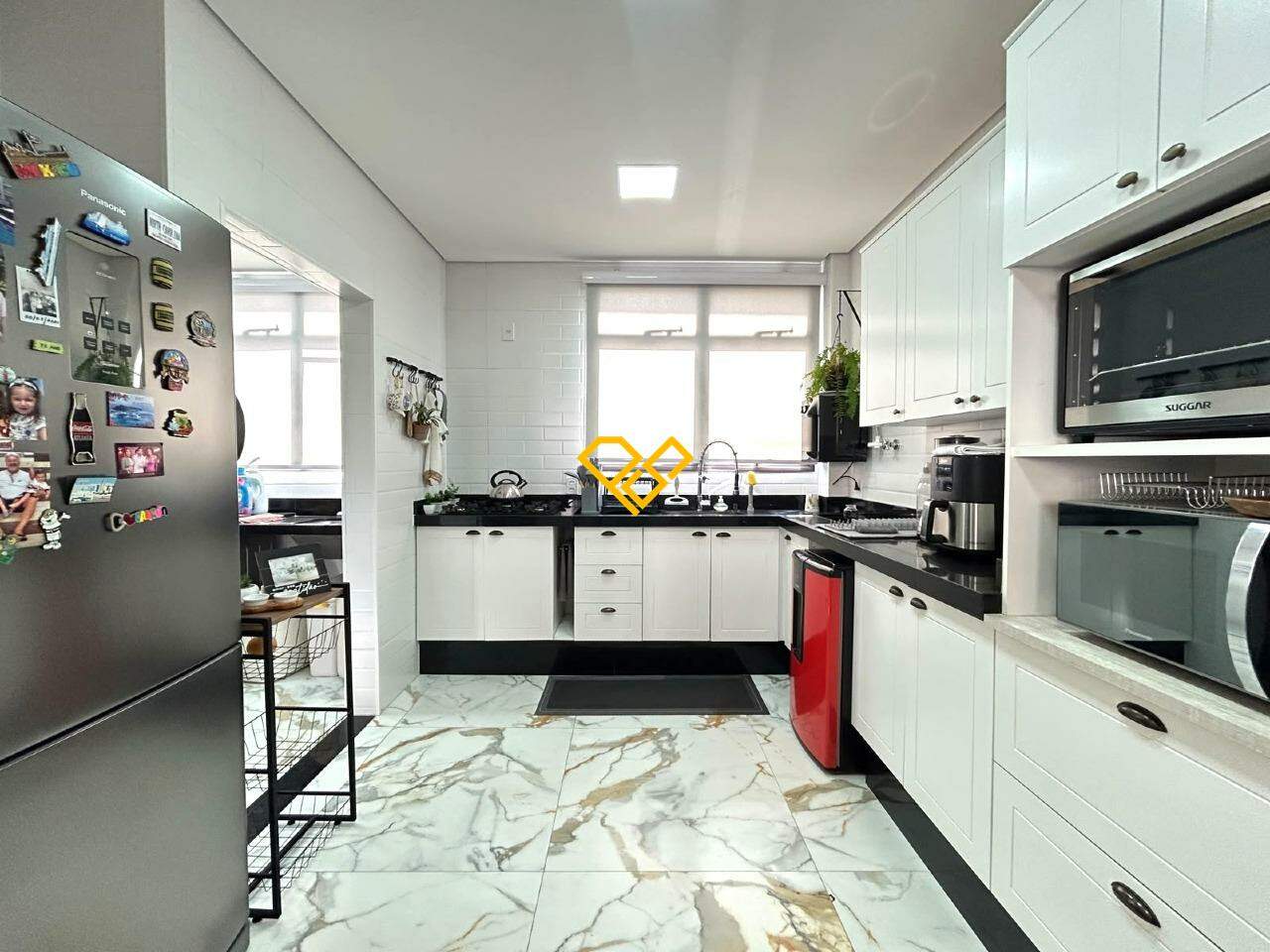 Apartamento à venda no Embaré: Cozinha