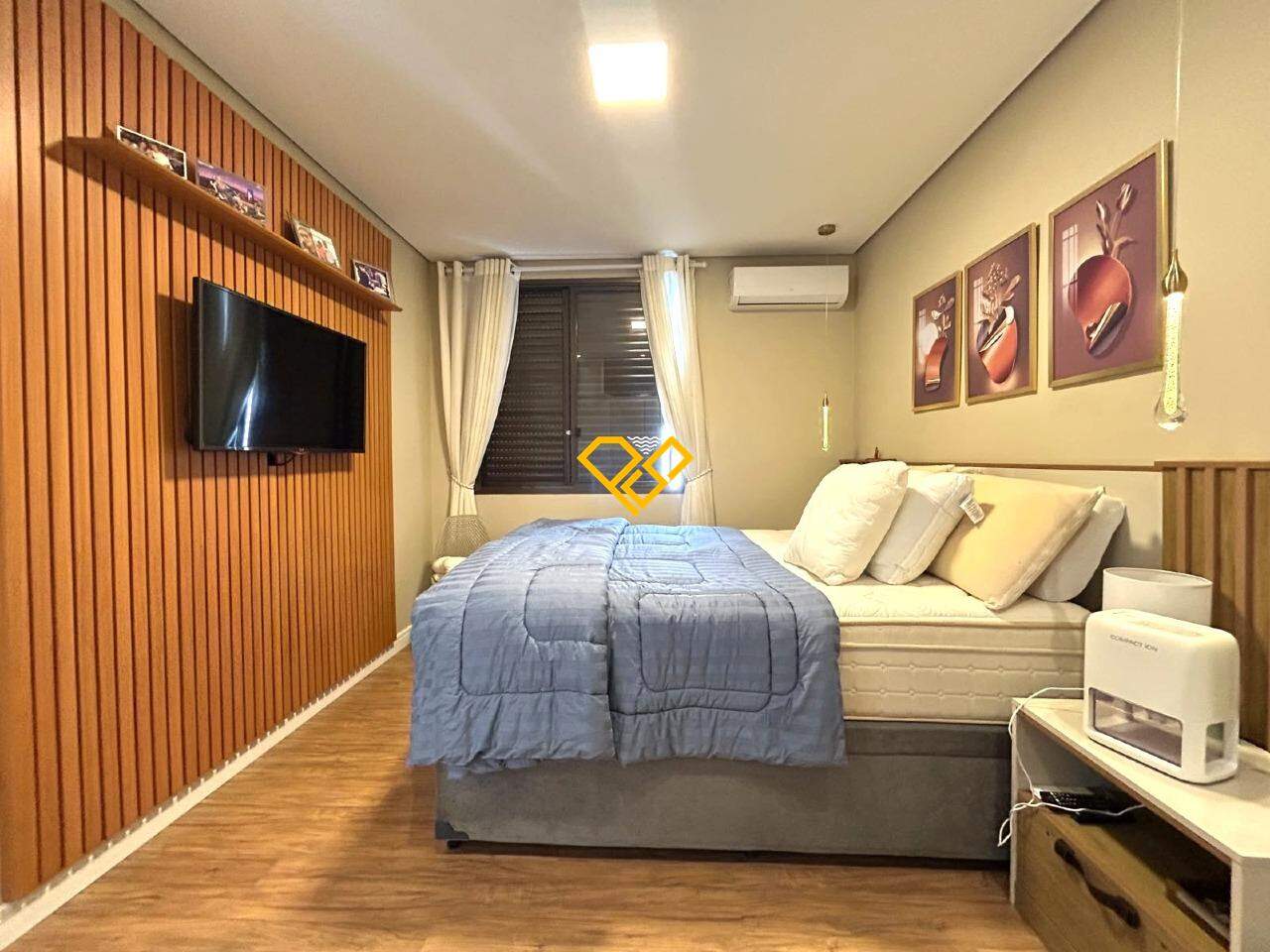 Apartamento à venda no Embaré: Dormitório 1 - suíte