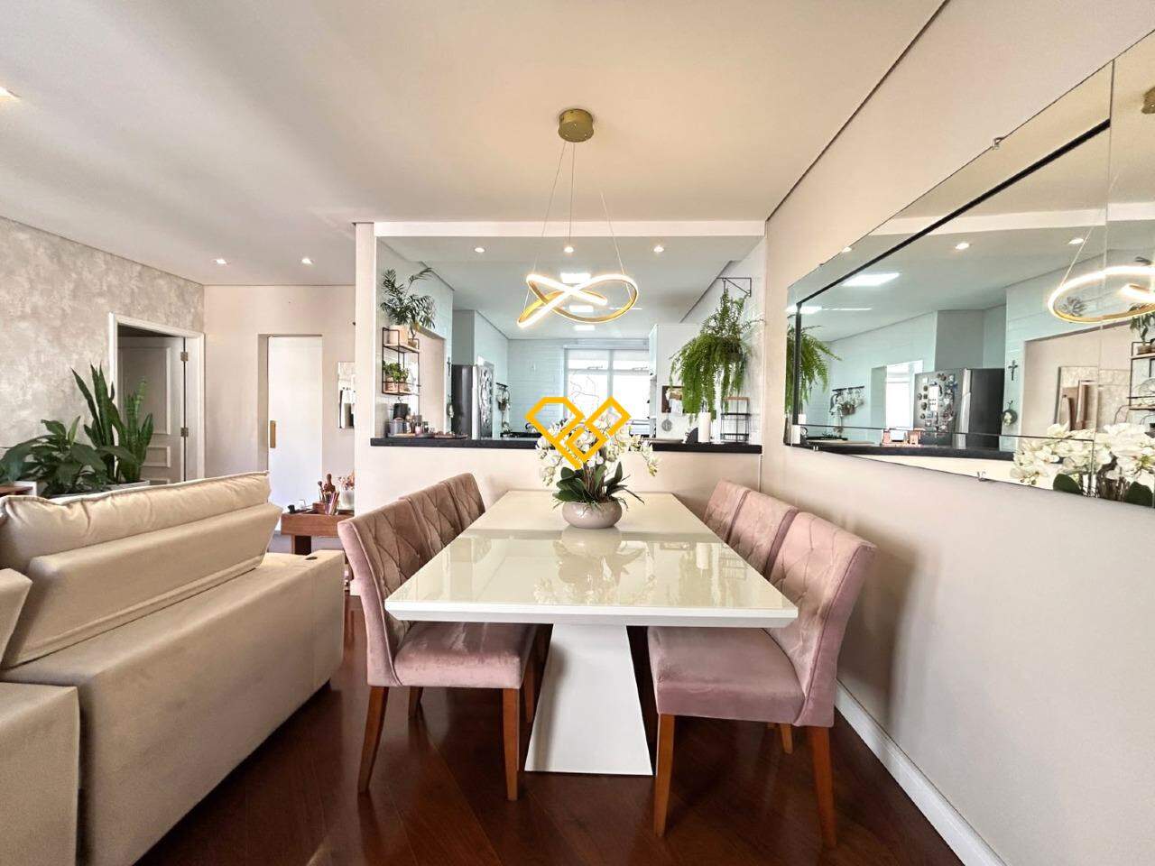 Apartamento à venda no Embaré: Sala