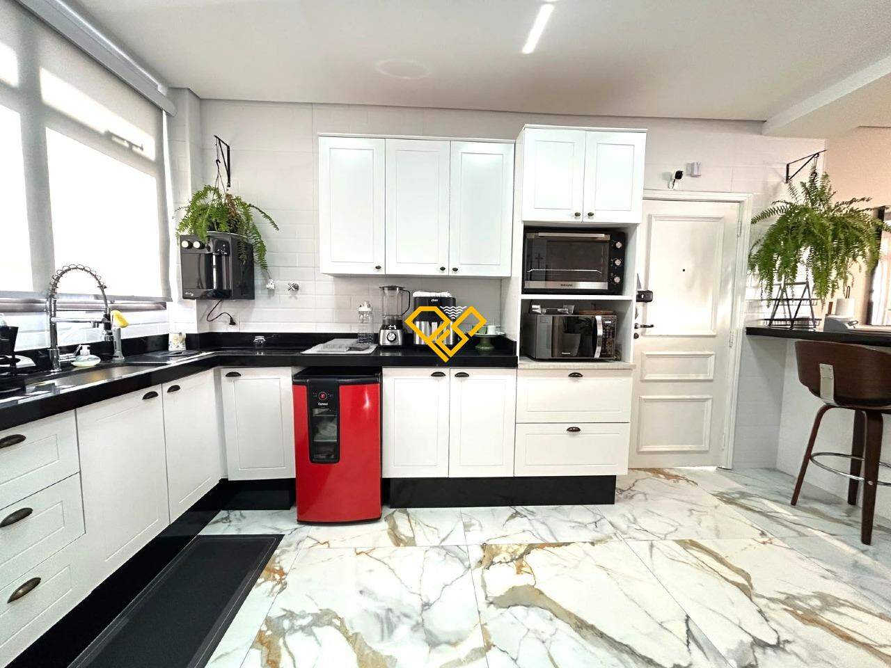 Apartamento à venda no Embaré: Cozinha