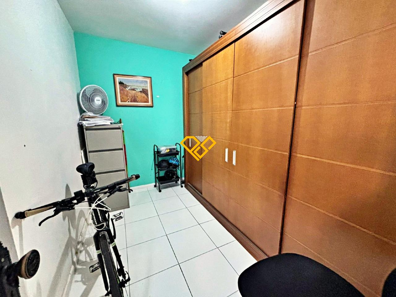 Apartamento à venda no Gonzaga: Dependência