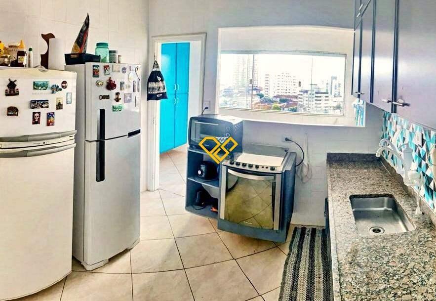 Apartamento à venda no Gonzaga: Cozinha