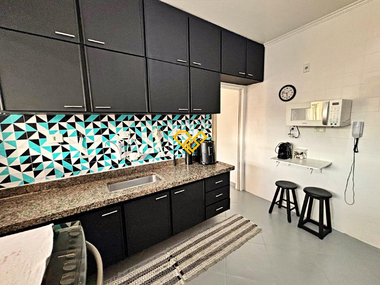 Apartamento à venda no Gonzaga: Cozinha