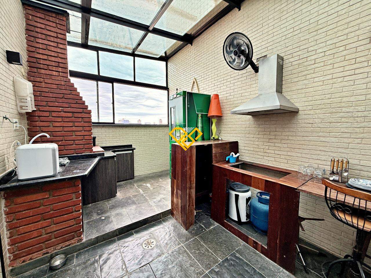 Cobertura à venda no Macuco: Churrasqueira Coberta