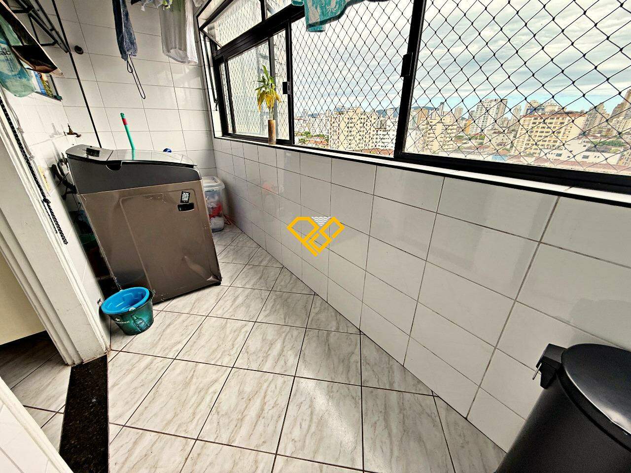 Cobertura à venda no Macuco: Área de serviço