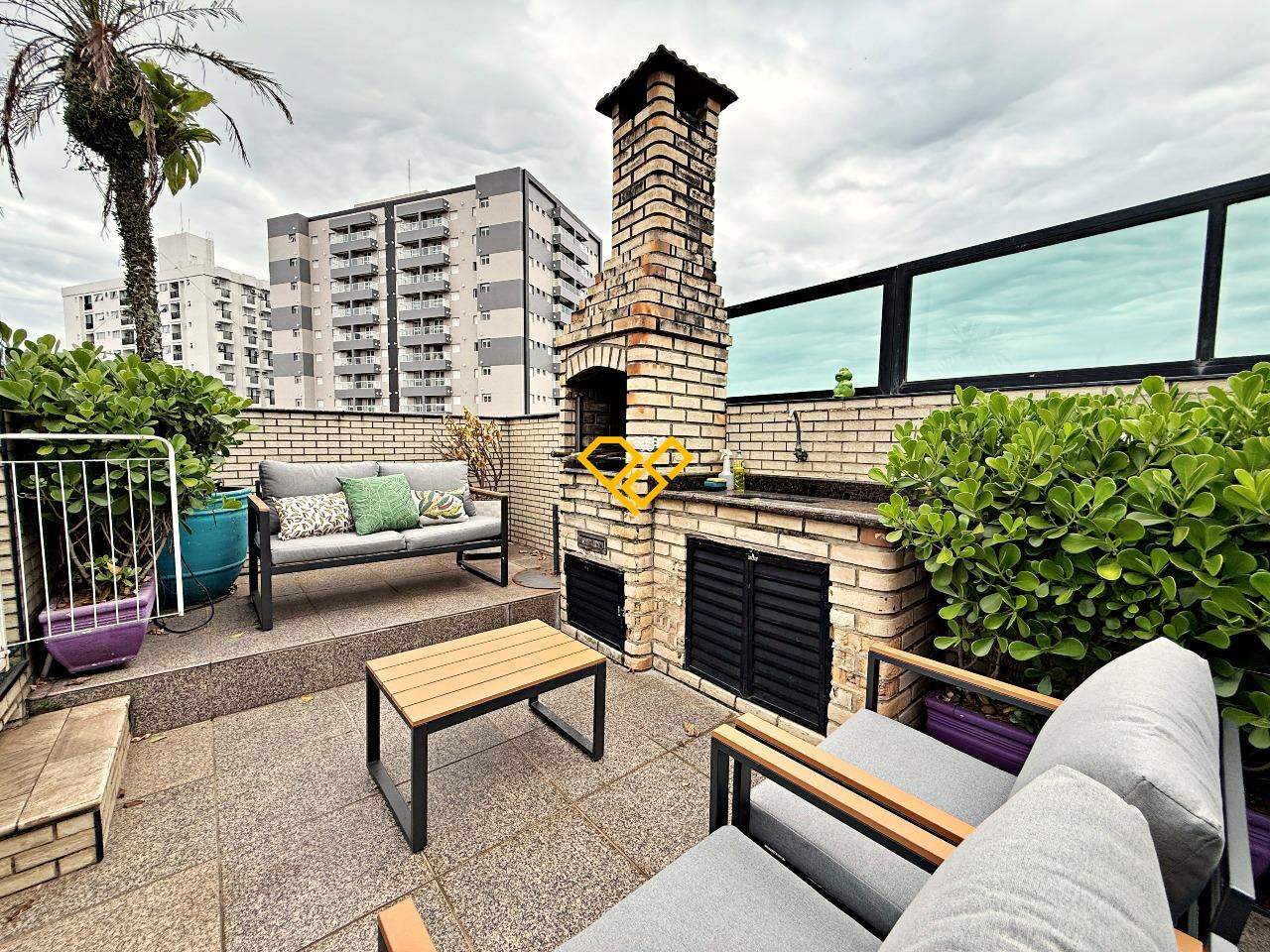 Cobertura à venda no Macuco: Churrasqueira