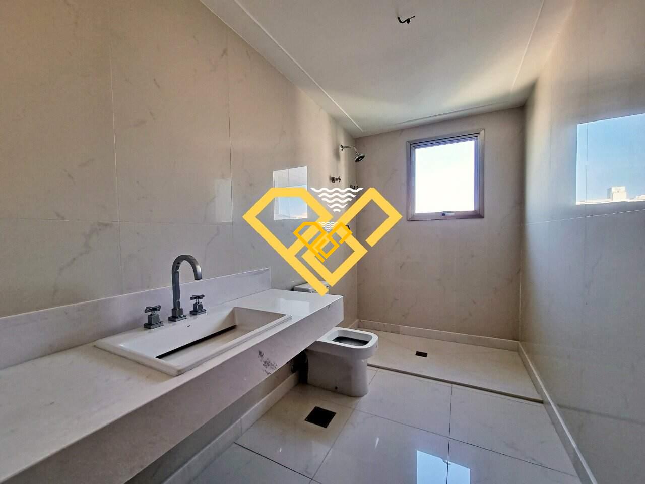 Apartamento à venda no Ponta da Praia: 