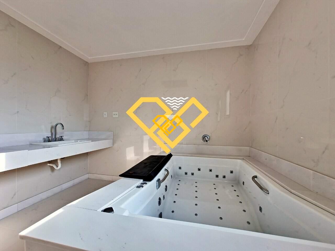 Apartamento à venda no Ponta da Praia: 