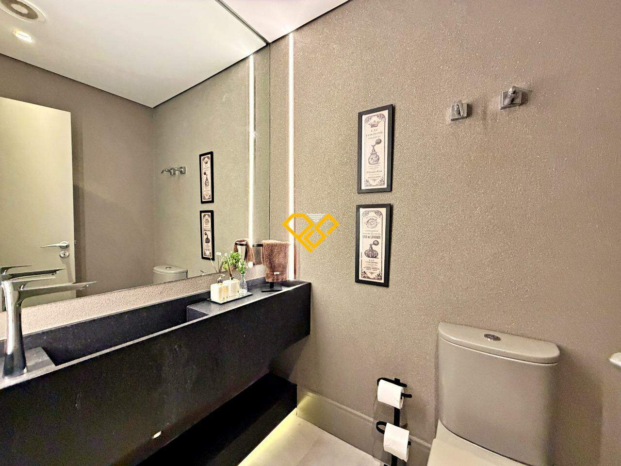 Apartamento à venda no Aparecida: Lavabo