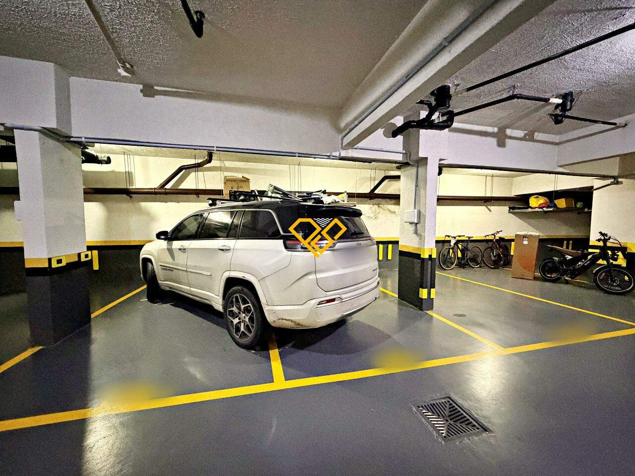 Apartamento à venda no Aparecida: Vagas de garagem