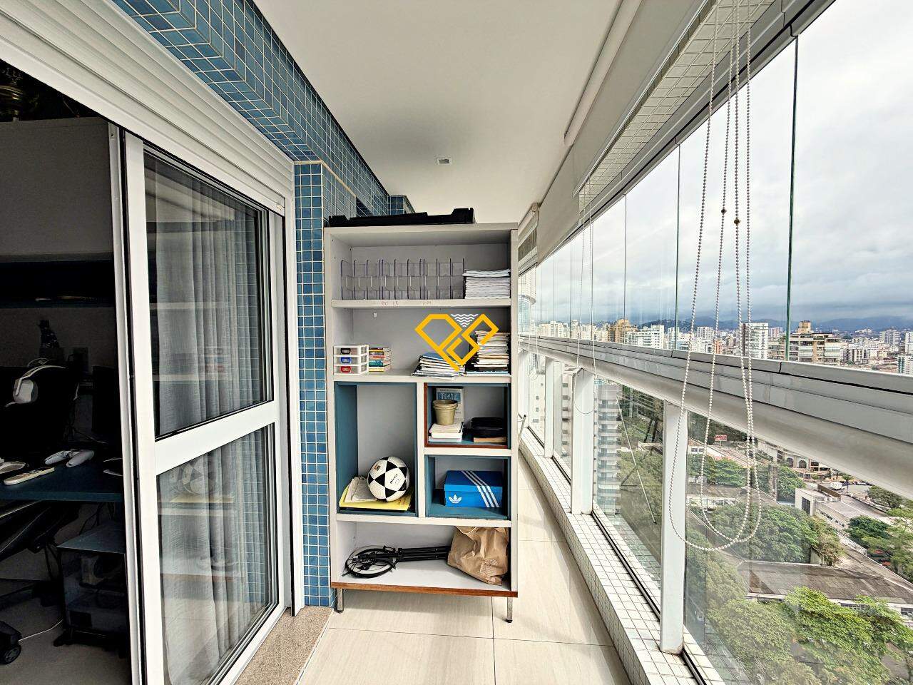 Apartamento à venda no Aparecida: Varanda - dormitórios 1, 2 e 3