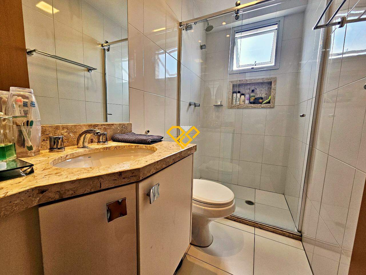 Apartamento à venda no Gonzaga: Wc suíte 1