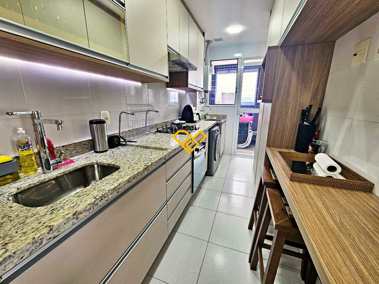 Apartamento à venda no Gonzaga: Cozinha