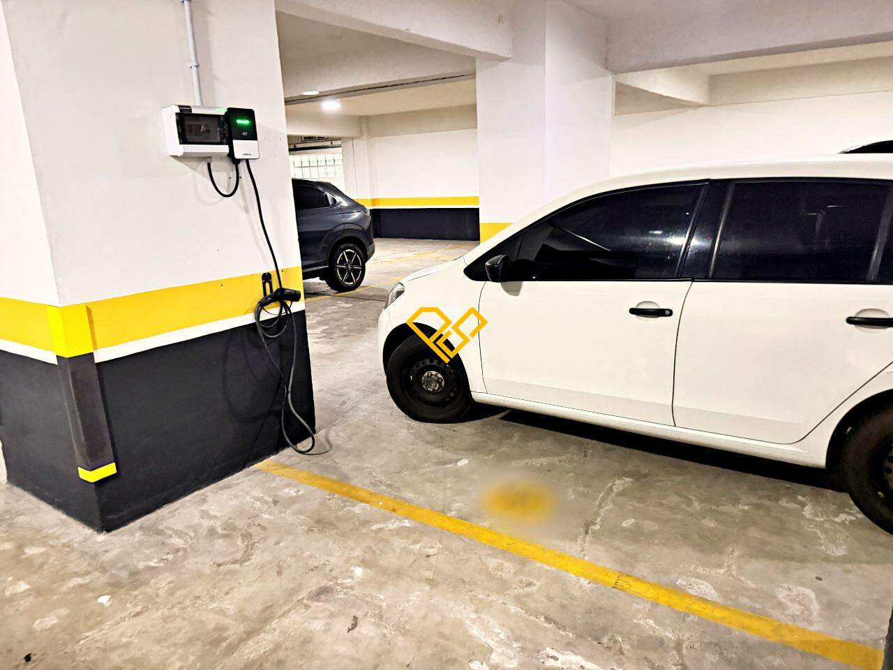 Apartamento à venda no Aparecida: Garagem