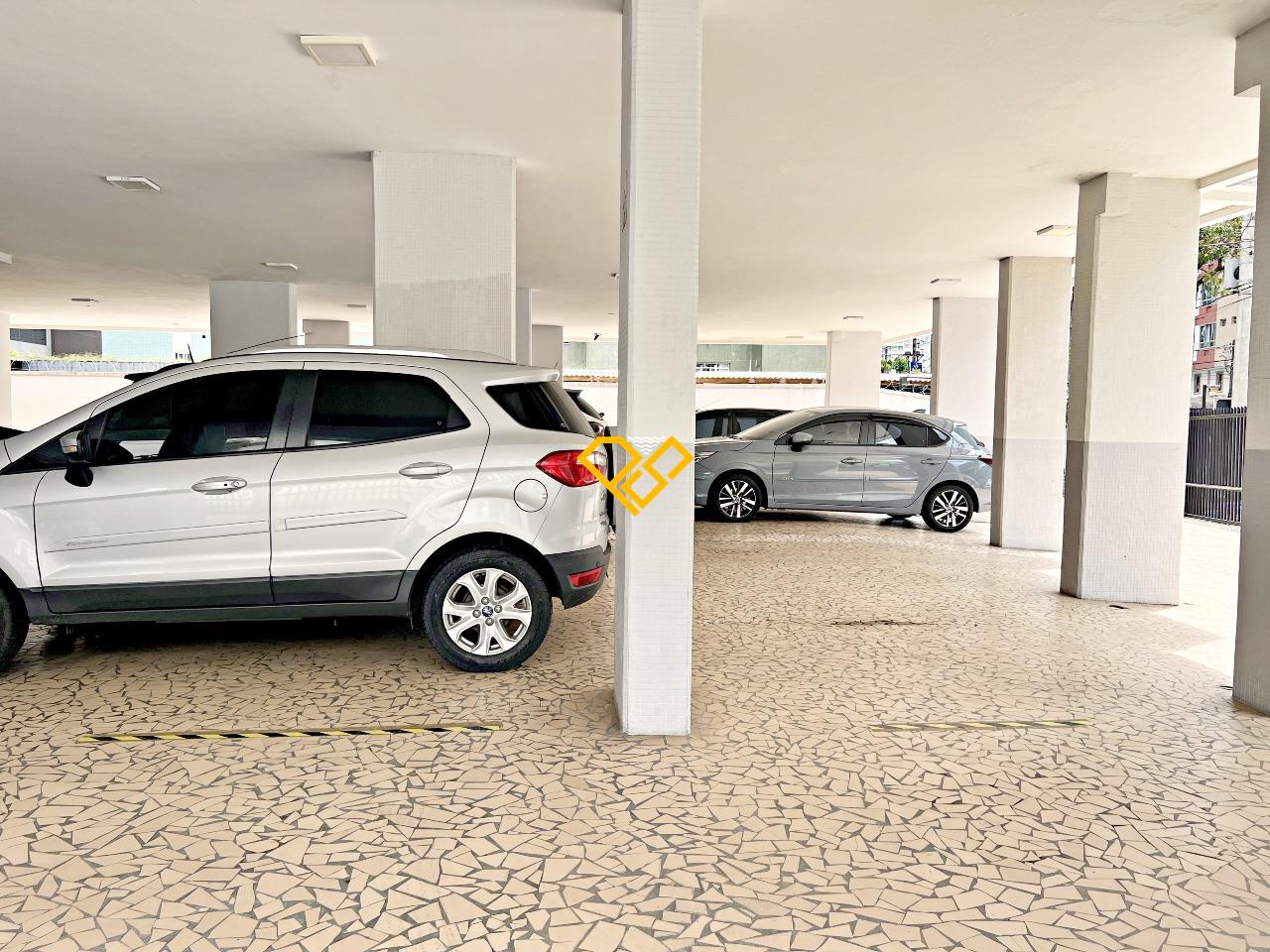 Apartamento à venda no Pompéia: Garagem