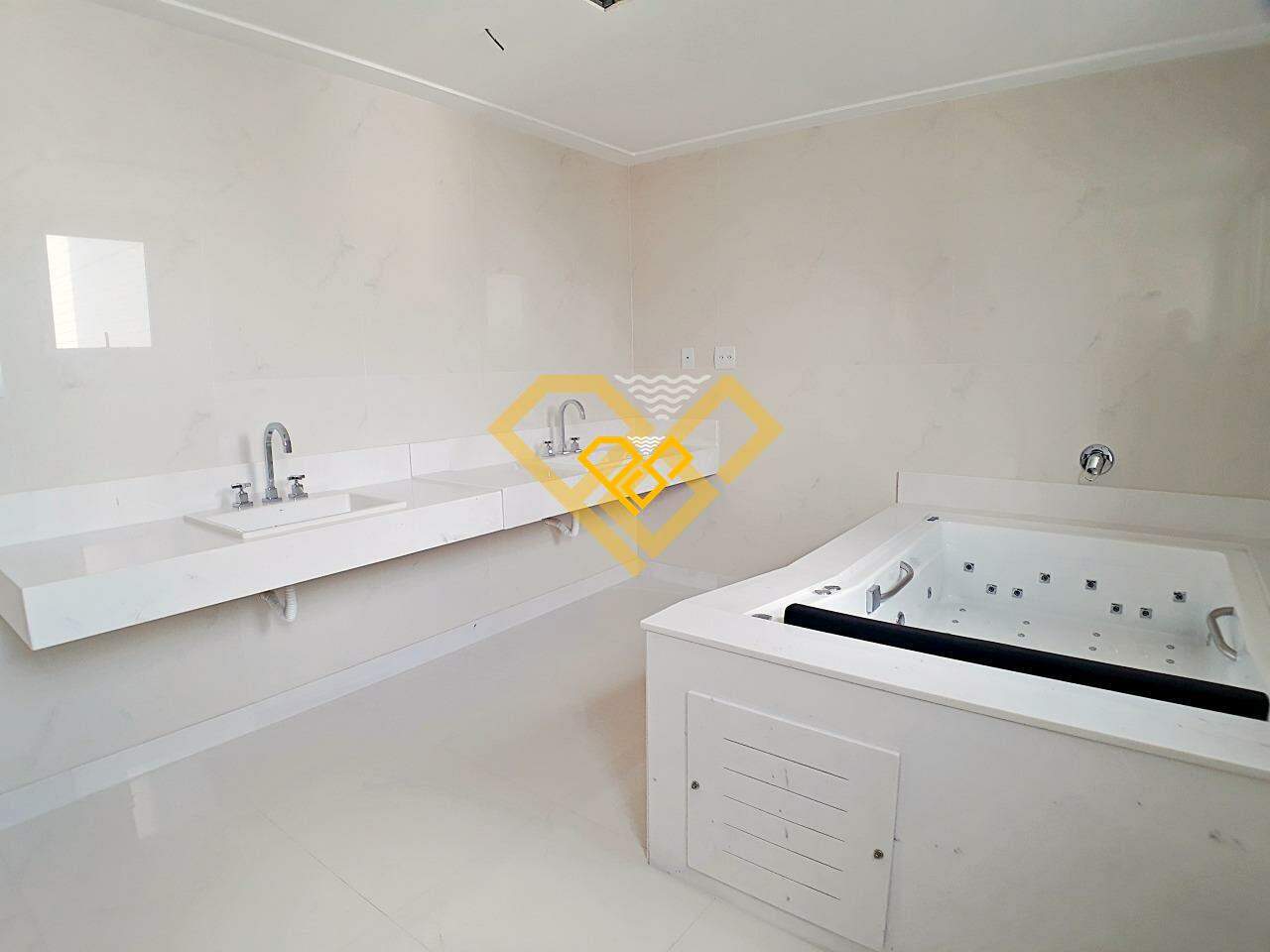 Apartamento à venda no Ponta da Praia: 