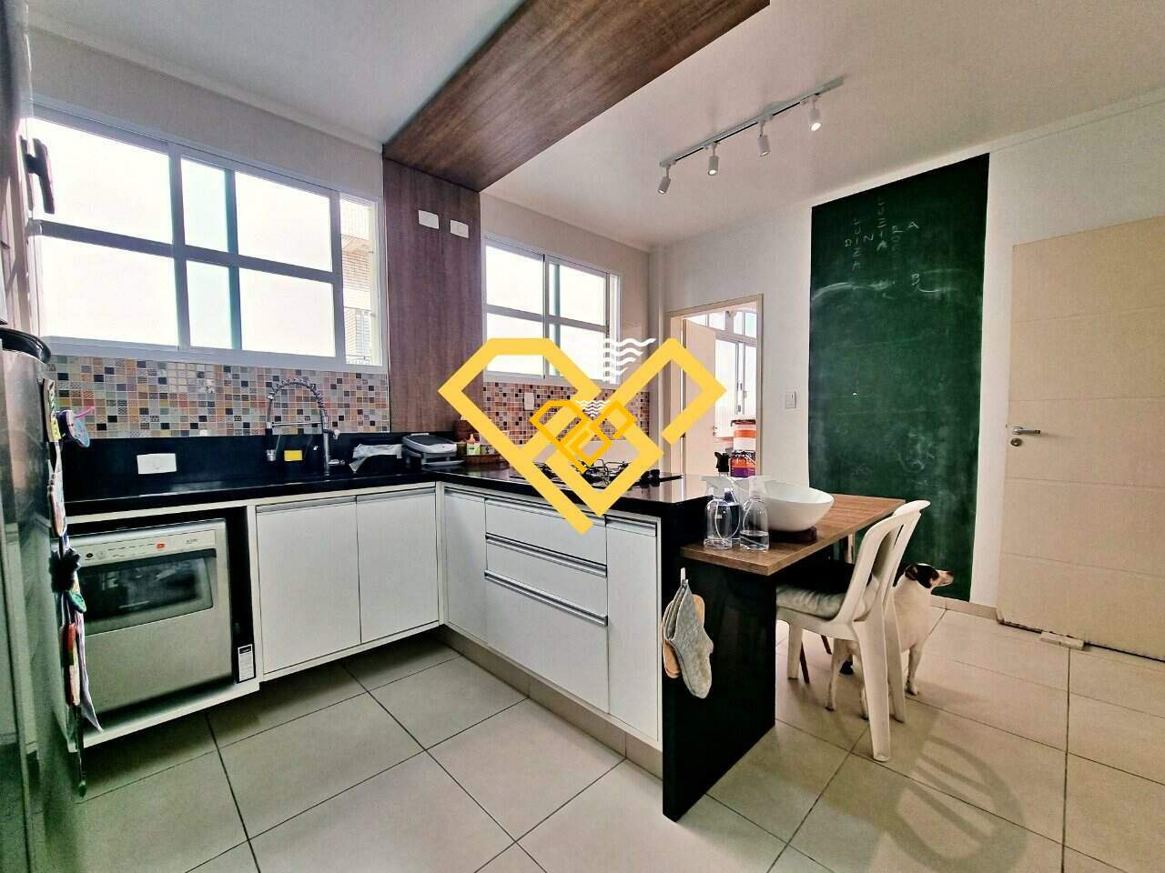 Apartamento à venda no Gonzaga: Cozinha