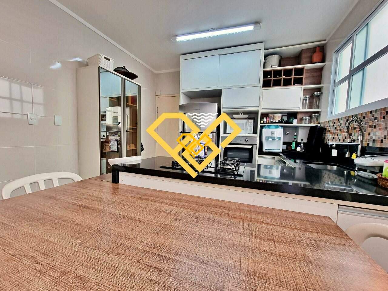 Apartamento à venda no Gonzaga: Cozinha