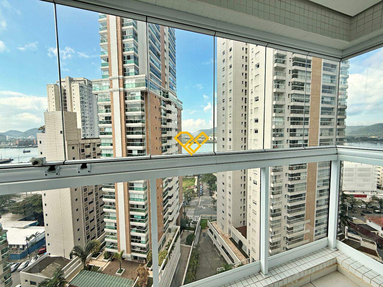 Apartamento à venda no Ponta da Praia: Varanda Dormitório 3 - Suíte