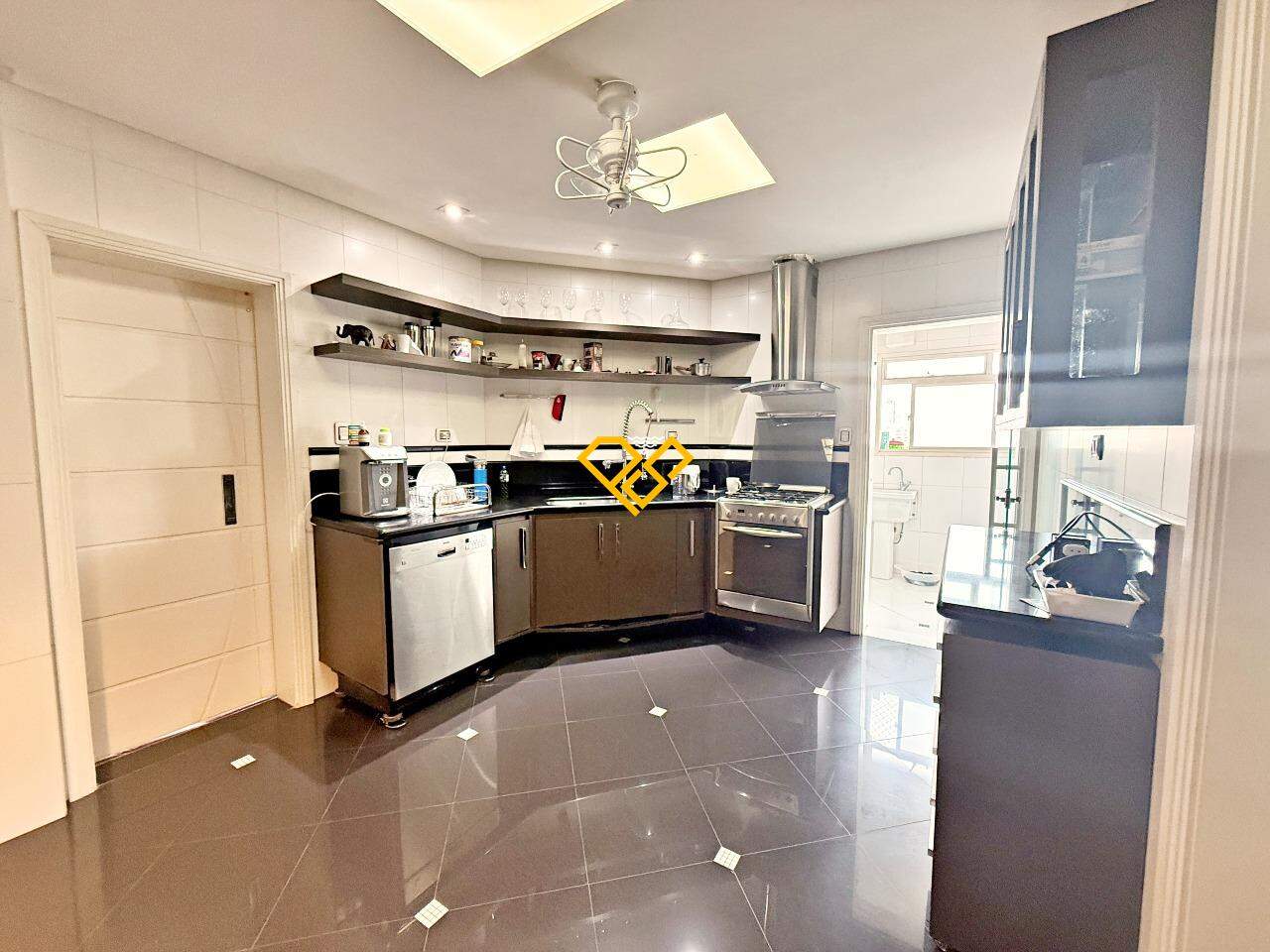 Apartamento à venda no Gonzaga: Cozinha