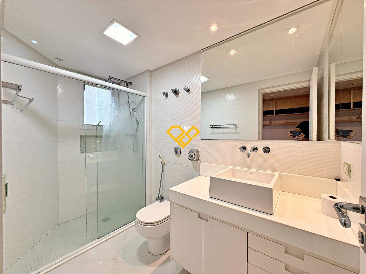 Apartamento à venda no Gonzaga: Wc suíte 2
