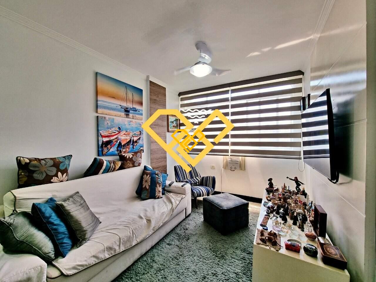 Apartamento à venda no Ponta da Praia: Sala