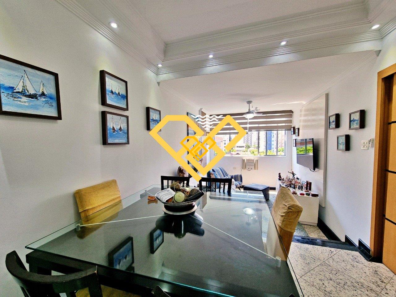 Apartamento à venda no Ponta da Praia: Sala