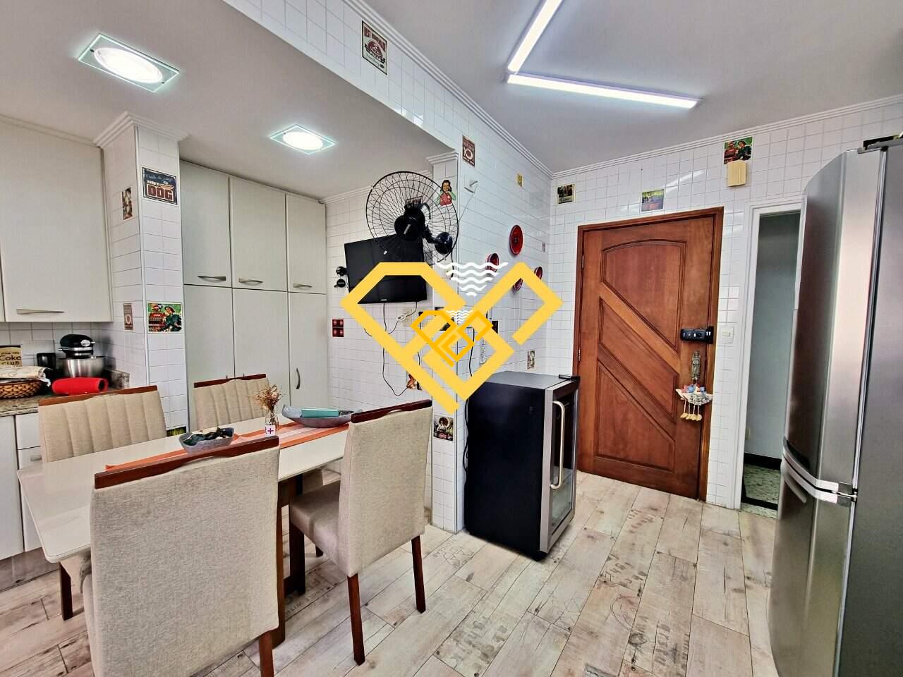 Apartamento à venda no Ponta da Praia: Cozinha