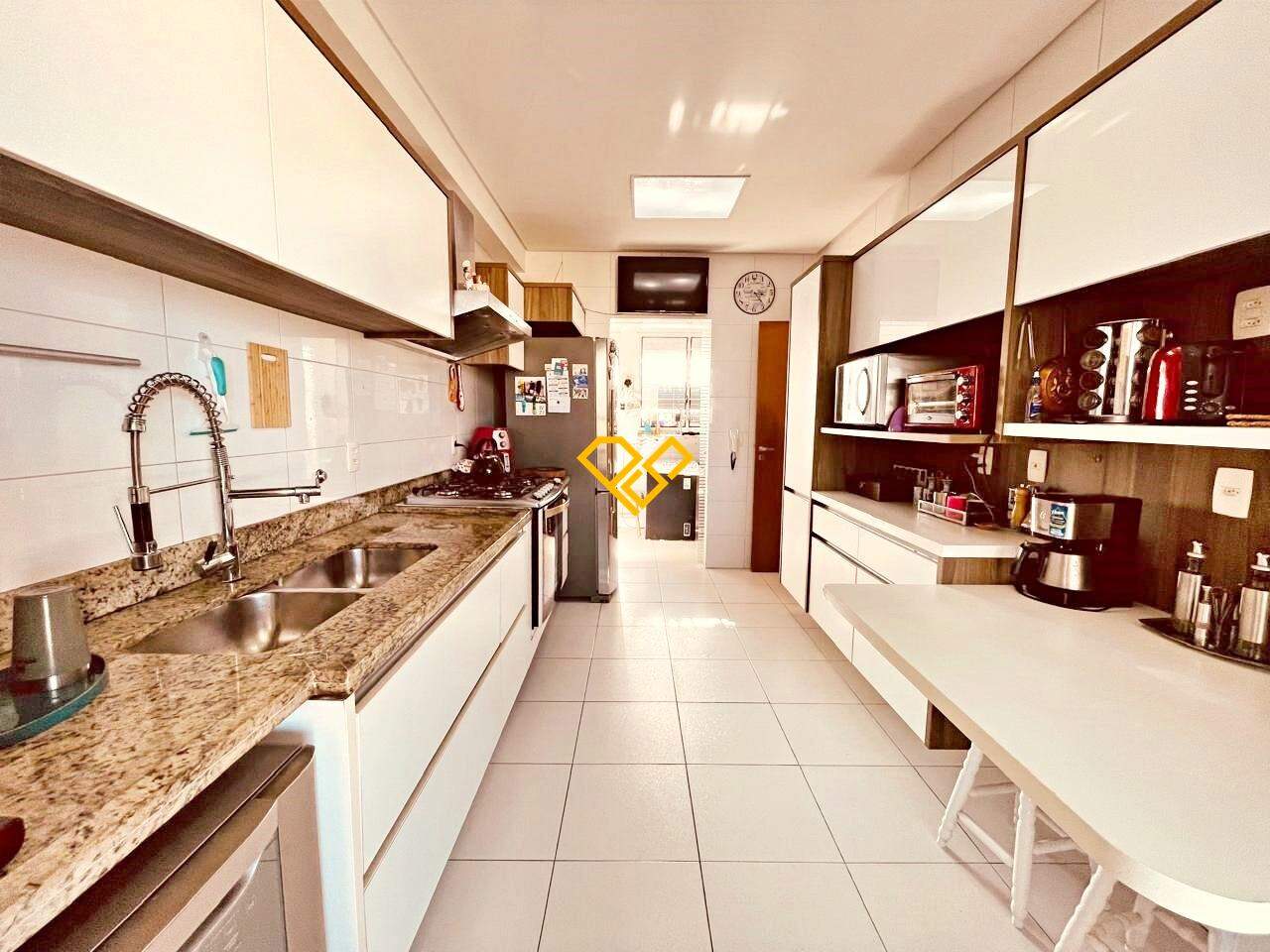 Apartamento à venda no Embaré: Cozinha