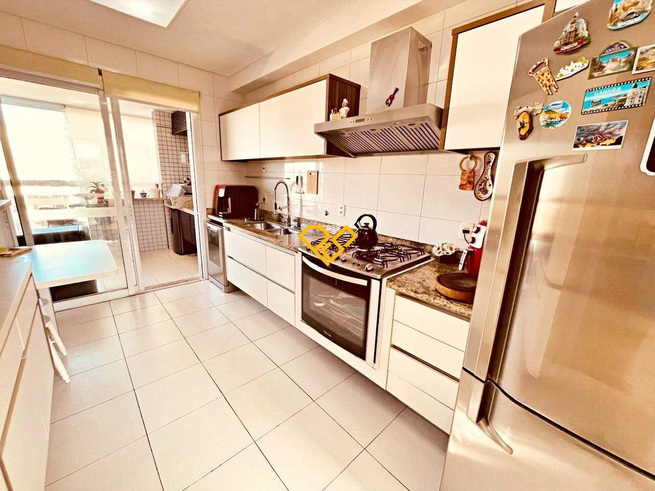Apartamento à venda no Embaré: Cozinha