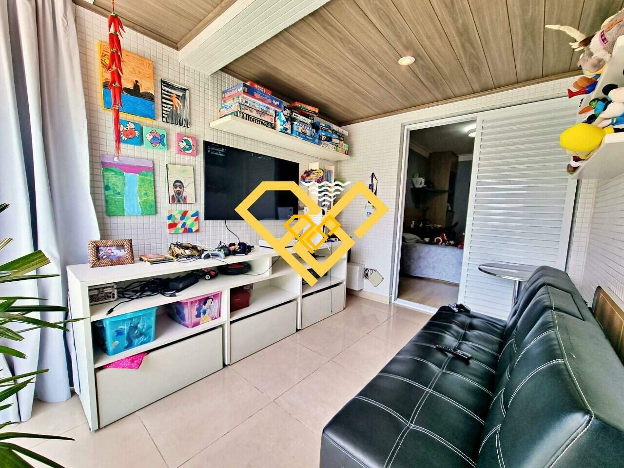 Apartamento à venda no Aparecida: Dormitório 1 - suíte - Varanda