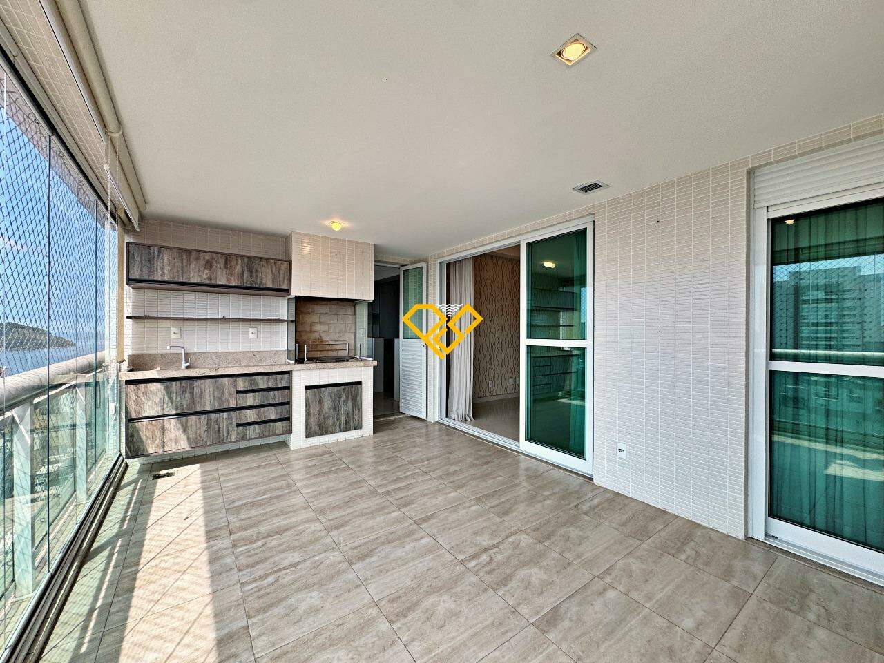Apartamento à venda no Aparecida: Varanda com churrasqueira