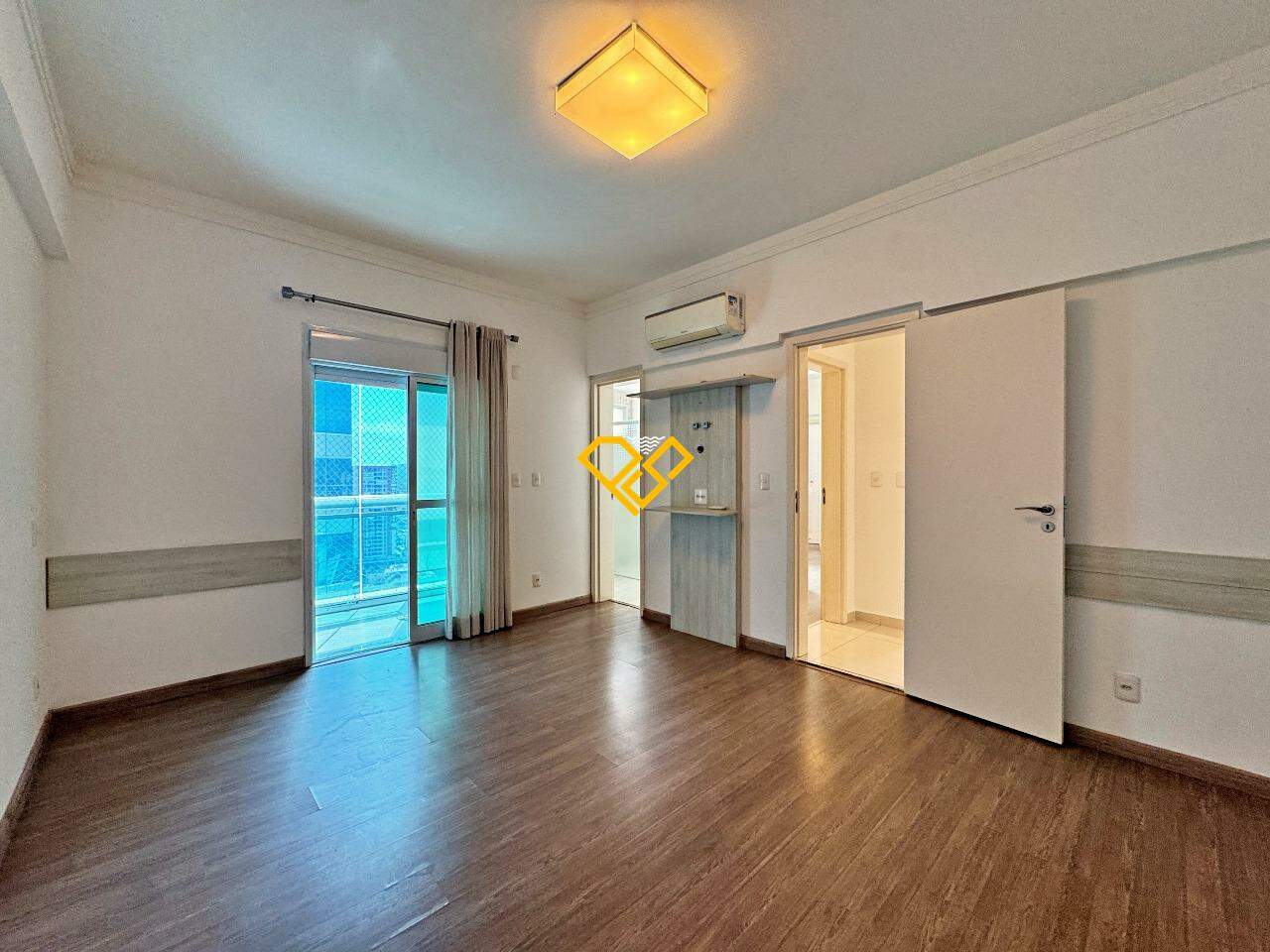 Apartamento à venda no Aparecida: Suíte 1