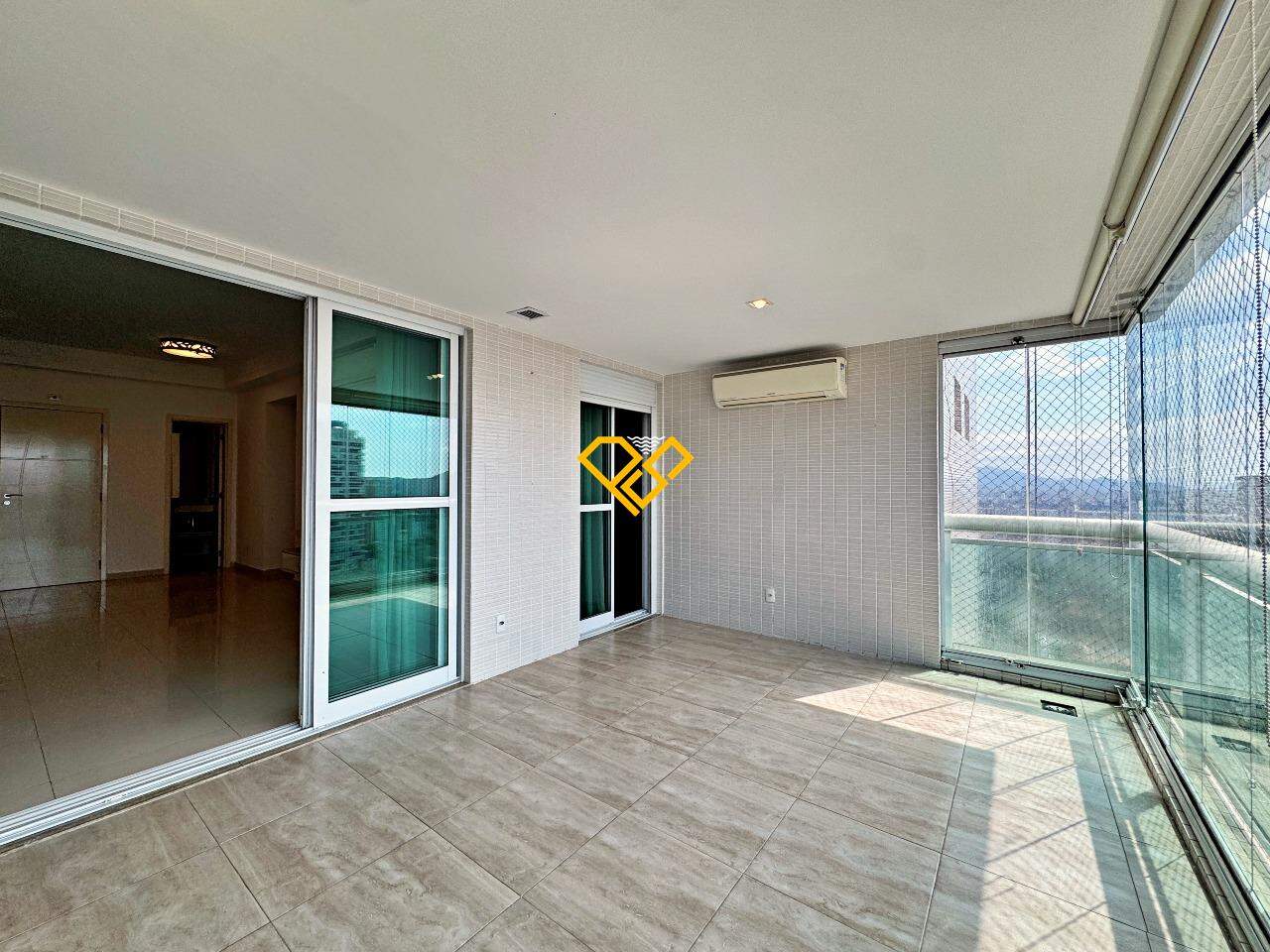 Apartamento à venda no Aparecida: Varanda com churrasqueira