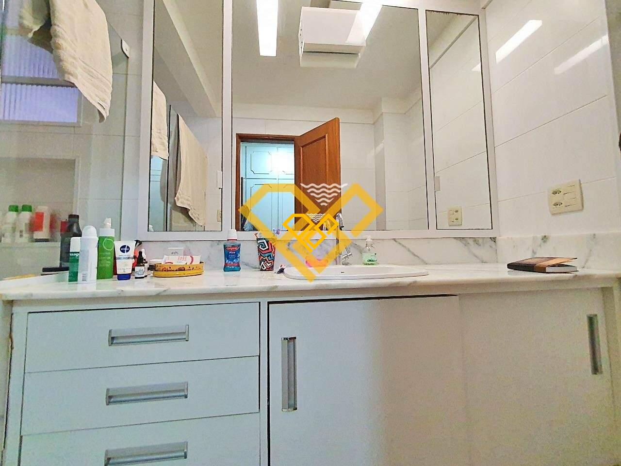 Apartamento à venda no José Menino: WC SUÍTE 2