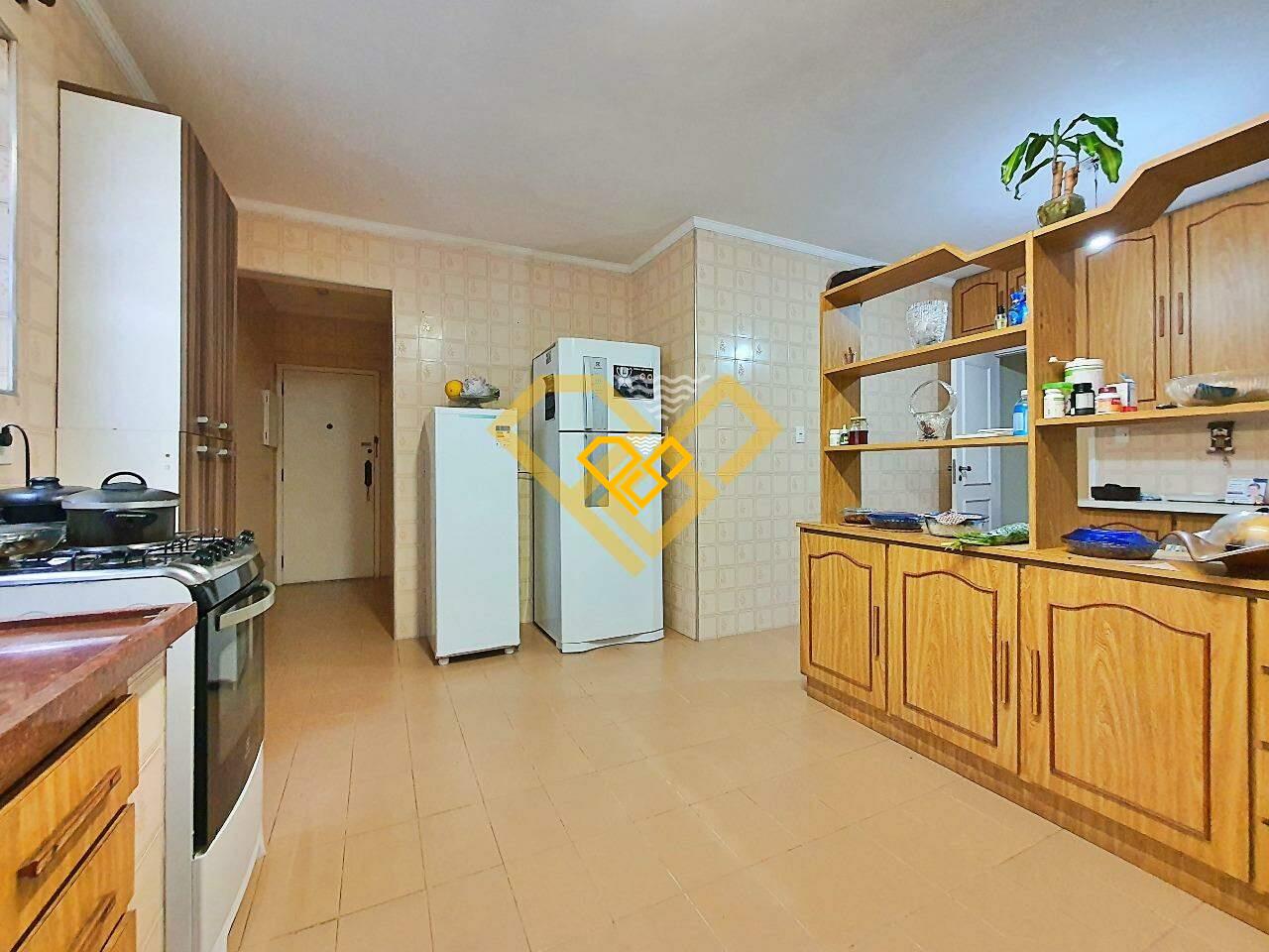 Apartamento à venda no José Menino: COZINHA